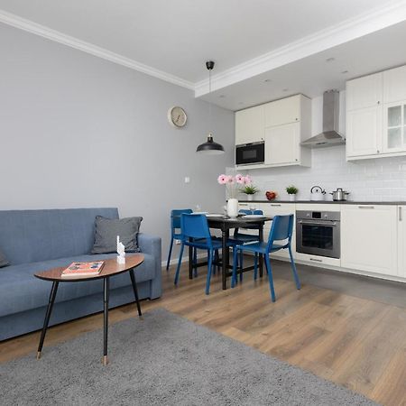 Warsaw Ursynów Apartment with Balcony by Renters Varsóvia Exterior foto