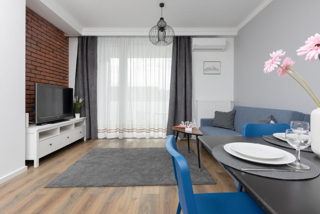 Warsaw Ursynów Apartment with Balcony by Renters Varsóvia Exterior foto